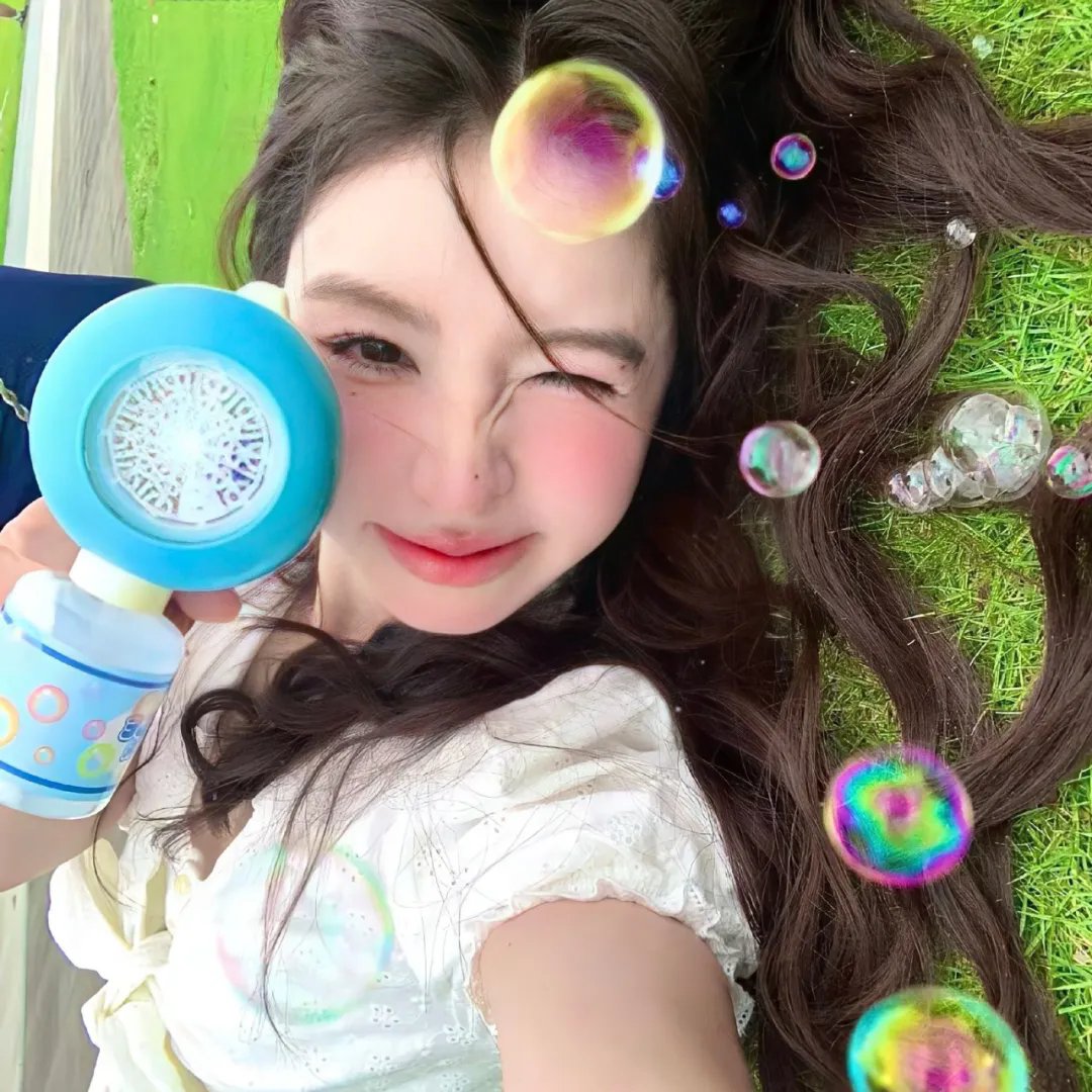 全世界最美的女孩 封面